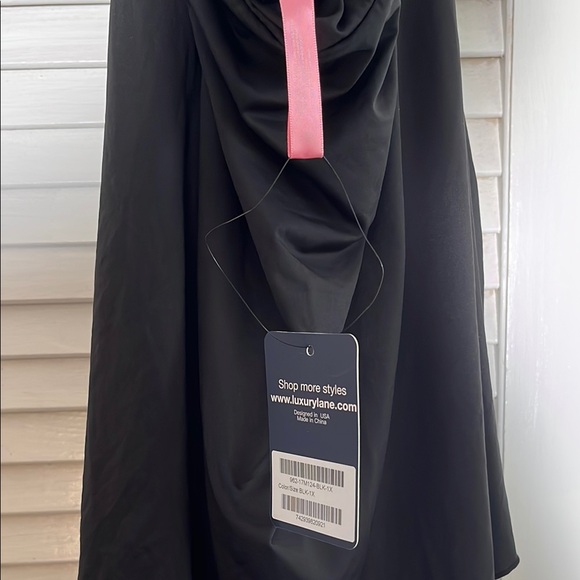 Maternity Halter Swimsuit - Picture 2 of 3